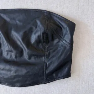 Kendall‎ & Kylie Black Faux Leather Corset Tube Top Y2K Festival Medium thumbnail 10