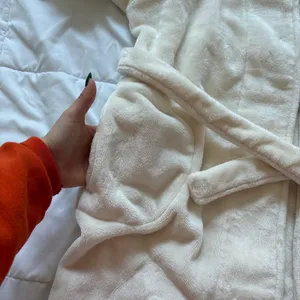 The Company Store Oma Embroidered Hooded Kimono Robe Cream Size 14/16 Luxury thumbnail 7