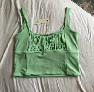 Crop Top thumbnail 2