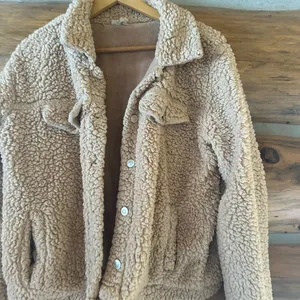 Hem & Thread NWOT  Teddy Sherpa Jacket thumbnail 2