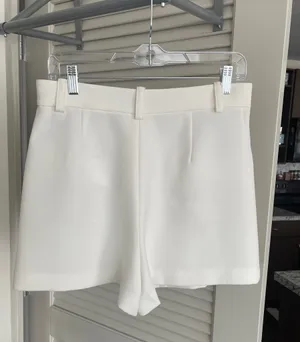 ZARA Shorts White High-Rise thumbnail 3