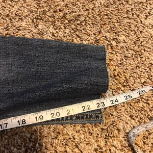 Old Navy Women Boyfriend Straight Jeans Distressed Frayed Hem Dark‎ Wash Size 2 thumbnail 6