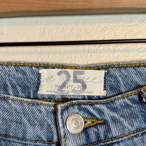 Free‎ People High Waist Slit Hem Staight Jeans thumbnail 4