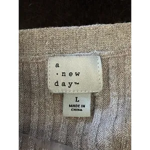 A New Day Sweater Womens Large Beige Metallic Ribbed Button Front Cardigan thumbnail 7
