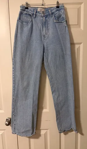 Abercrombie 90s High-Rise Curve thumbnail 1