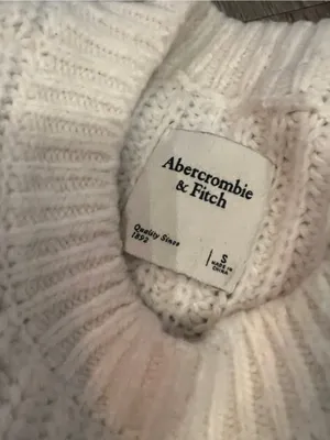 Abercrombie Cream Chunky Knit Crewneck Sweater thumbnail 10