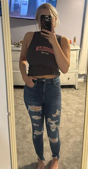 American Eagle  thumbnail 1