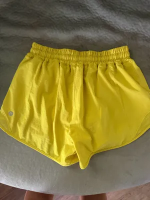 Lululemon Hotty Hot Shorts 4" thumbnail 2