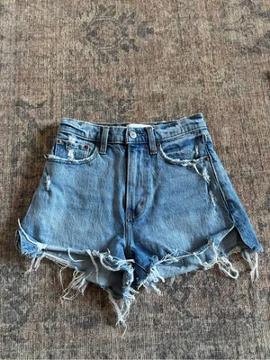 Abercrombie & Fitch The Mom Short High Rise Denim Shorts Size 24 thumbnail 2
