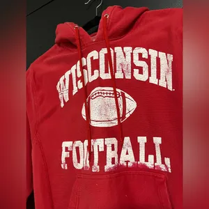 WISCONSIN FOOTBALL Vintage Steve & Barrys College Hoodie Sweatshirt Unisex Sz XS thumbnail 2