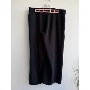 Lululemon On the Fly Wide-Leg 7/8‎ Pant Black High Rise Cropped Trouser 12 flaw thumbnail 2