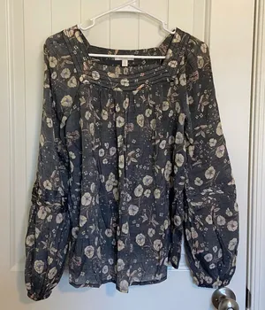 NWOT | Lauren Conrad women’s long sleeve square neck floral blouse —‎ small thumbnail 1