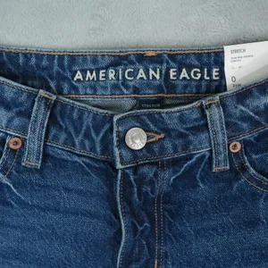 American Eagle Denim Shorts‎ 0 (28x2) High Rise Shortie Stretch Raw Hem Booty thumbnail 3