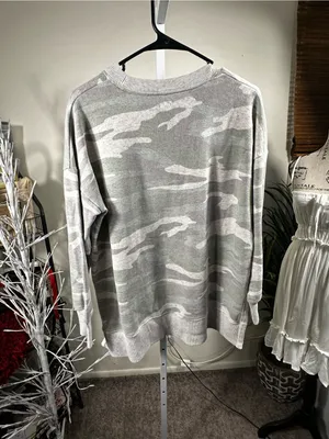 153. aerie Cream and Light Gray Fleece Oversized Pullover thumbnail 4