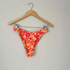 Shein Pink and Yellow Floral Print Two Piece Bikini Size Small thumbnail 3