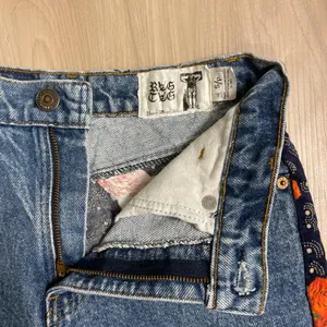 Vintage Levi’s Denim Shorts thumbnail 6