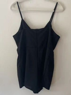 Black Romper Size L thumbnail 3