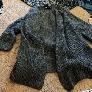 ‎Zara grey cardigan small thumbnail 2