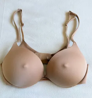 SKIMS Ultimate Push Up Bra Clay thumbnail 1