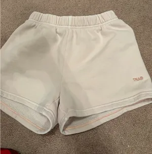 TNA Aritzia Shorts thumbnail 2