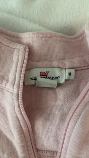 Vineyard Vines pullover  thumbnail 3