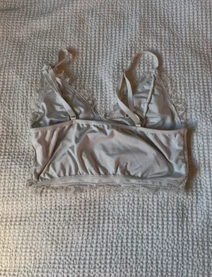 White Bralette / Crop Top thumbnail 2