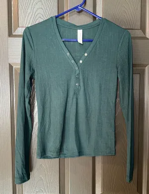 Auden Green Long Sleeve Henley Top Size XS thumbnail 1