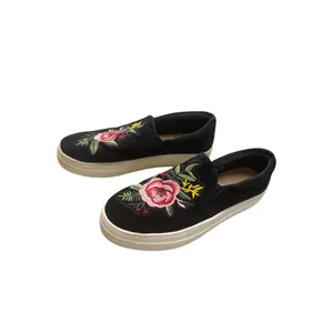 Brash black embroided floral shoe sneakers size 7.5 SKU 1090 thumbnail 2