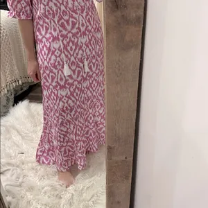 Elegant Pink Patterned Maxi Dress with tassels size  large thumbnail 9