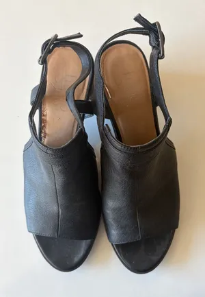 Franco Sarto Black Leather Slingback Open Toe Block Heel Buckle Strap 9.5 thumbnail 1