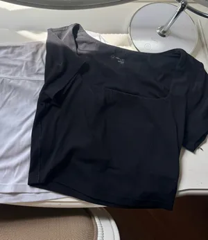 American Eagle Top Crop thumbnail 1