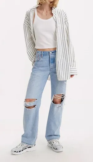 Levi’s Women’s 501 ‘90s Denim Jeans 25” Light Wash  thumbnail 1