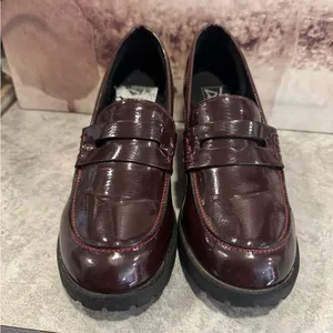 Dirty Laundry Burgundy Patent Faux Leather Chunky Heeled Loafers Women’s Sz 10 thumbnail 3