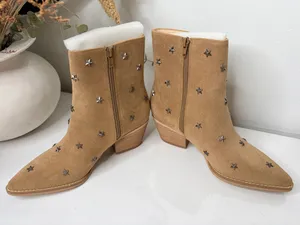 Tan Star Studded Western Cowboy Ankle Boots Rodeo Boho Y2K Size 8 Oasis Society thumbnail 6