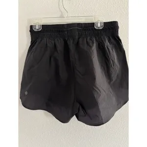 Lululemon Break New Ground Shorts Womens 8 Black Unlined Packable Travel Running thumbnail 2