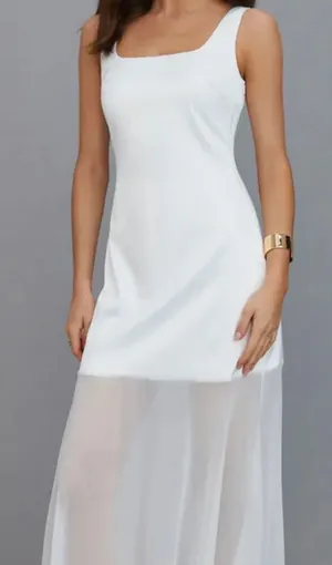 White maxi dress Size M thumbnail 1