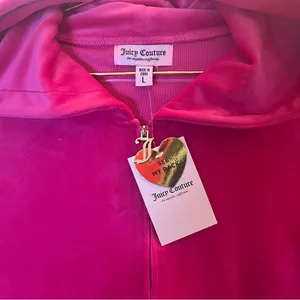 Juicy Couture Free Love Velour Zip‎ Hoodie Pink Rhinestone Logo NWT Size L thumbnail 4