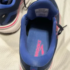 Brooks Women's Trainers thumbnail 5