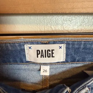 Paige Cindy Jeans in Speak‎ Easy Destructed thumbnail 3
