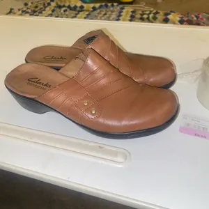 Clark’s Bendables Brown Leather Clog Slip on Mule Shoe comfortable size 5.5 thumbnail 4