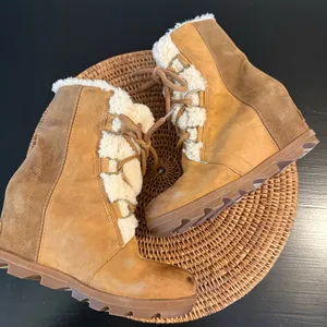 Sorel Joan of Arctic Boots Women's 9.5 Nubuck Shearling Hidden Wedge‎ Booties thumbnail 7