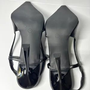 Elegant Women's Metal Pointed Stiletto Heels thumbnail 5