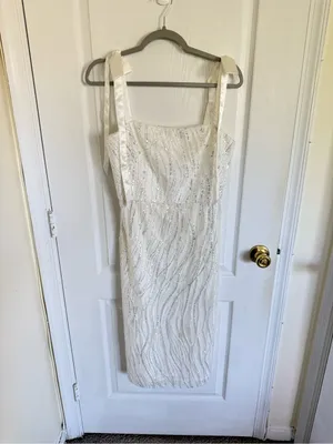 ML Monique Lhuillier Sequin Tie Shoulder Bridal Dress thumbnail 2