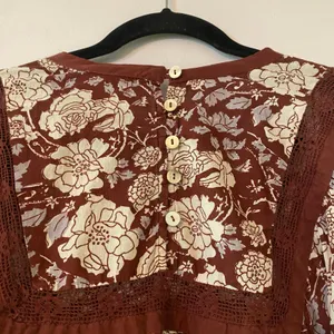 Cleobella Burgundy Red White Floral Smocked Lace Peasant Blouse Cotton Women XL thumbnail 6