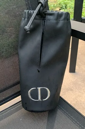 Dior Beaute’ cosmetic bag thumbnail 1