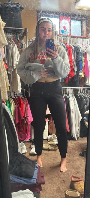 Lululemon Joggers thumbnail 1