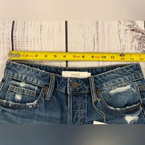 Hidden Jeans NWT Women's S. Sofie Mom Denim Shorts Blue Jean Distressed Raw Hem inv605 thumbnail 3