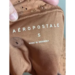 Aeropostale NWT Size Small Eyelet Embroidered Tube Top Brown Ditsy Floral Crop thumbnail 4