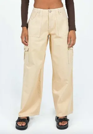 Princess Polly Adrianne Stone Beige Wide Leg Cargo Jeans 8 thumbnail 2