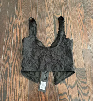 White Fox Boutique NWT Black Lace Top thumbnail 2